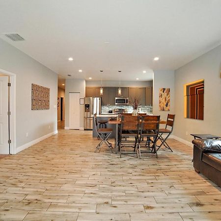 Centrally Located Family Home In Tampa Exteriör bild